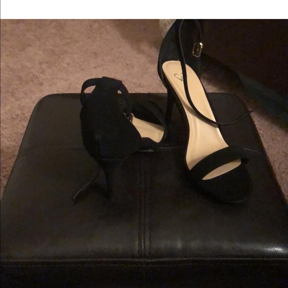 Formal shoes